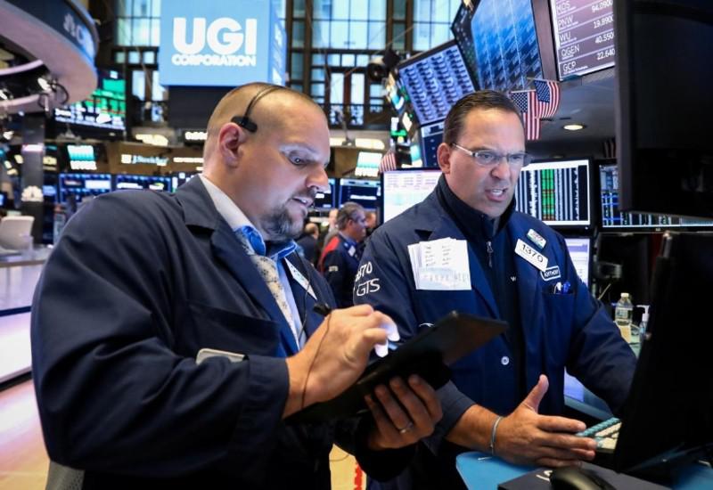Investor Menanti Data Inflasi, Wall Street Dibuka Koreksi