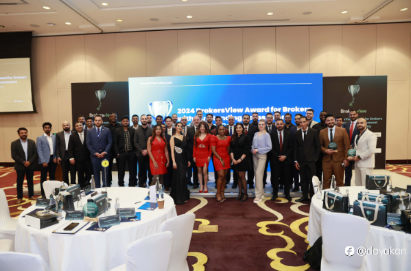Penghargaan BrokersView 2024 untuk Broker dengan Penilaian Luar Biasa· Upacara Timur Tengah Berakhir dengan Sukses di Dubai, UEA