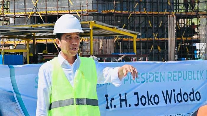 Jokowi Ungkap Paksa Freeport Bangun Smelter Setelah 55 Tahun Ekspor Mentahan