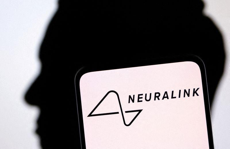 Musk 的 Neuralink：脑芯片患者在线下国际象棋