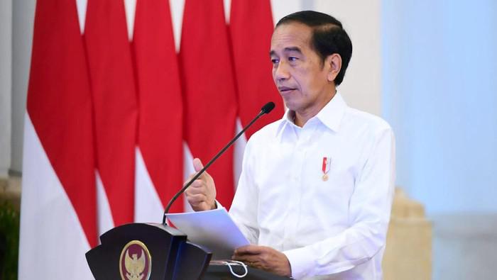 Minta Presiden Baru Hati-hati Kelola Ekonomi, Jokowi Sebut 96 Negara Pasien IMF