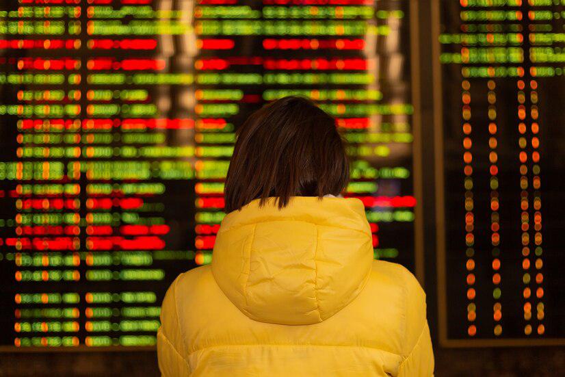 由于利率担忧加剧且中国承压，亚洲股市在鲍威尔之前下跌