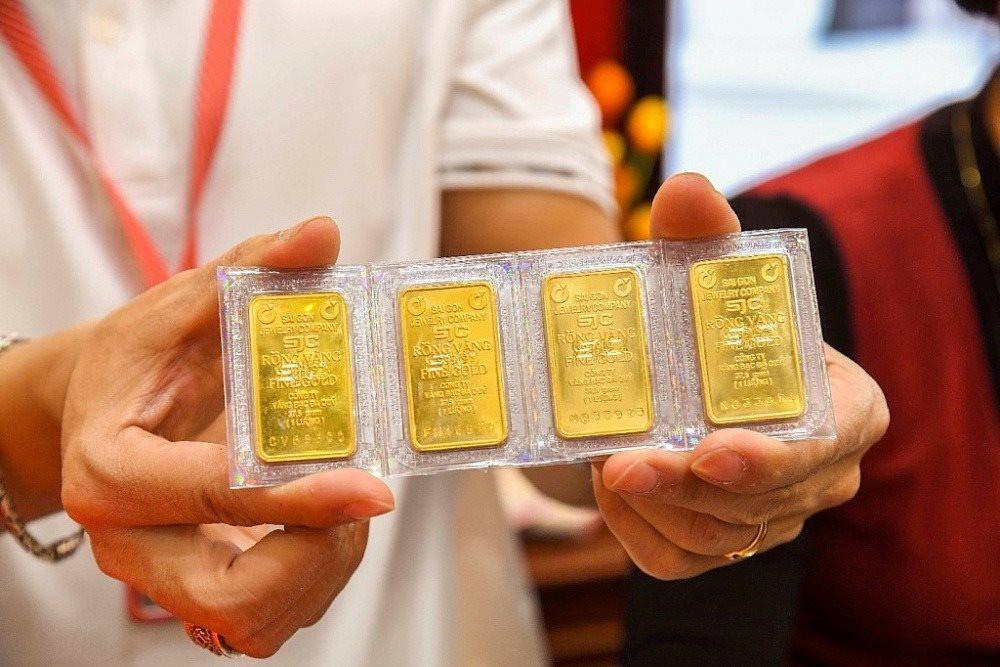 Nhu cầu vàng bùng nổ cao nhất 7 năm - người Việt xuống tiền mua bao nhiêu tấn trong quý I mà lọt top 10 toàn cầu?