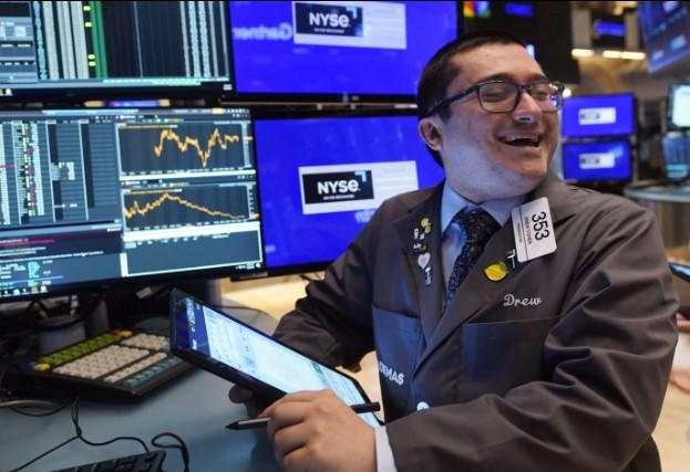 Wall Street Dibuka Naik Tajam Terdorong Data Tenaga Kerja AS