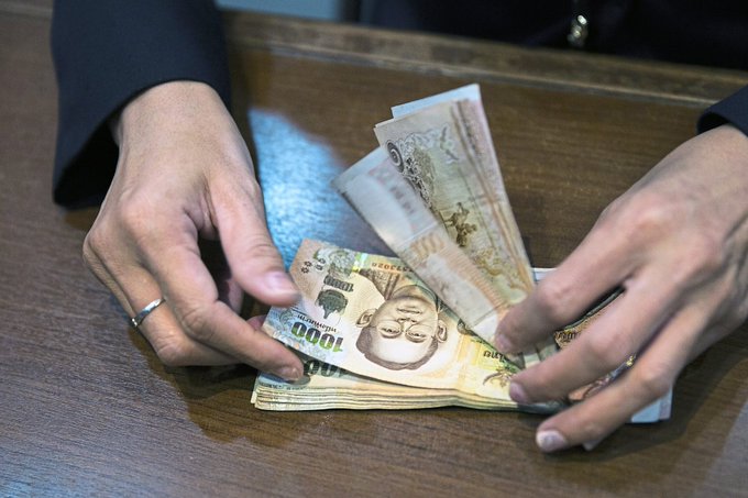 泰国总理：政府考虑支出美元的办法来帮助泰铢走弱